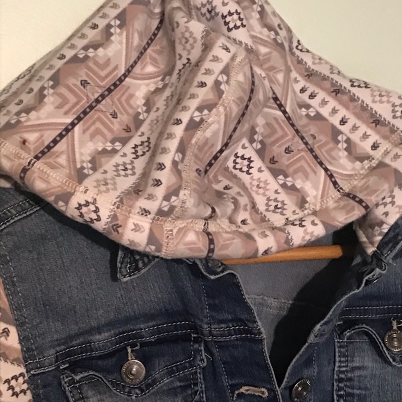 Wallflower Women’s Hooded Denim Jacket - Picture 3 of 5